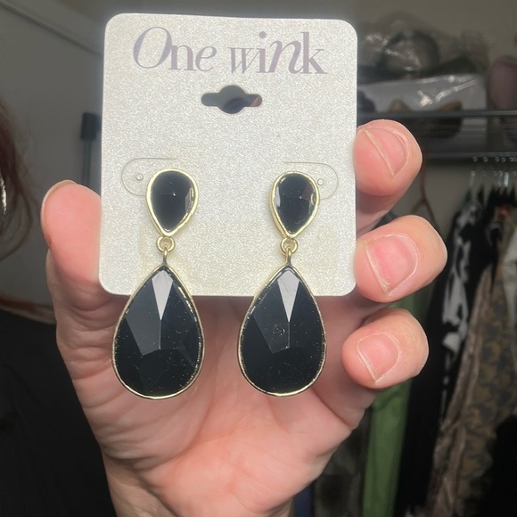 Black and Gold Teardrop Earrings - Picture 1 of 1